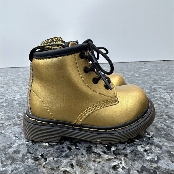 Dr Martens Toddler Girls Size 4 Brooklee B Gold Patent Lace Up Side Zip Boots - Picture 2 of 10